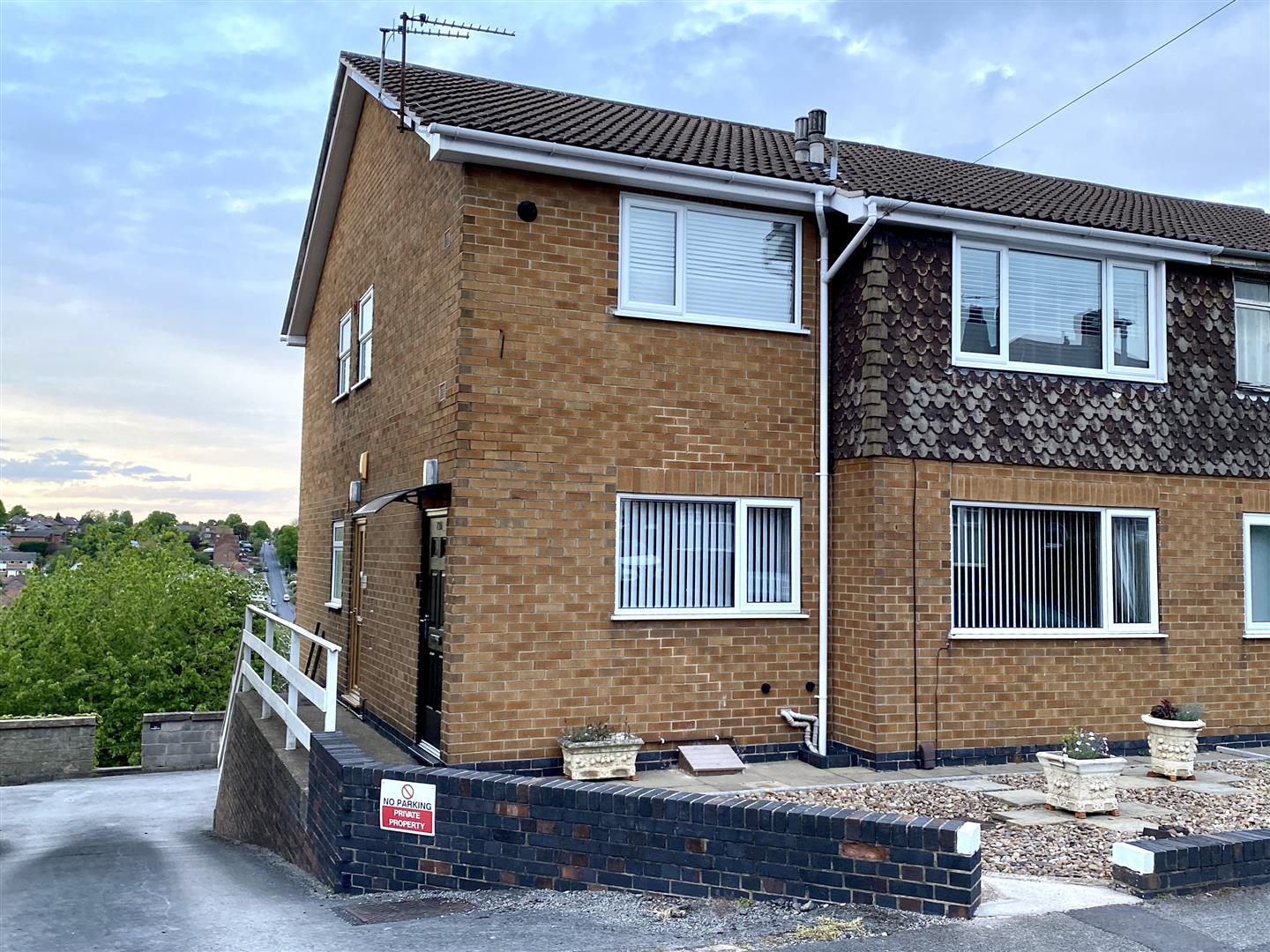 Properties Thomas Bradley Estate Agents